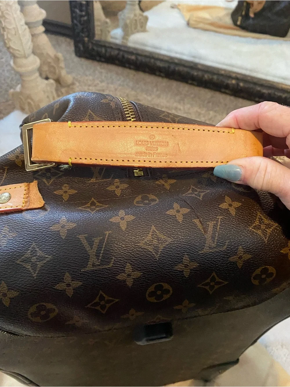 Louis Vuitton Monogram Canvas rolling Travel Bag with Natural Vachetta Trim